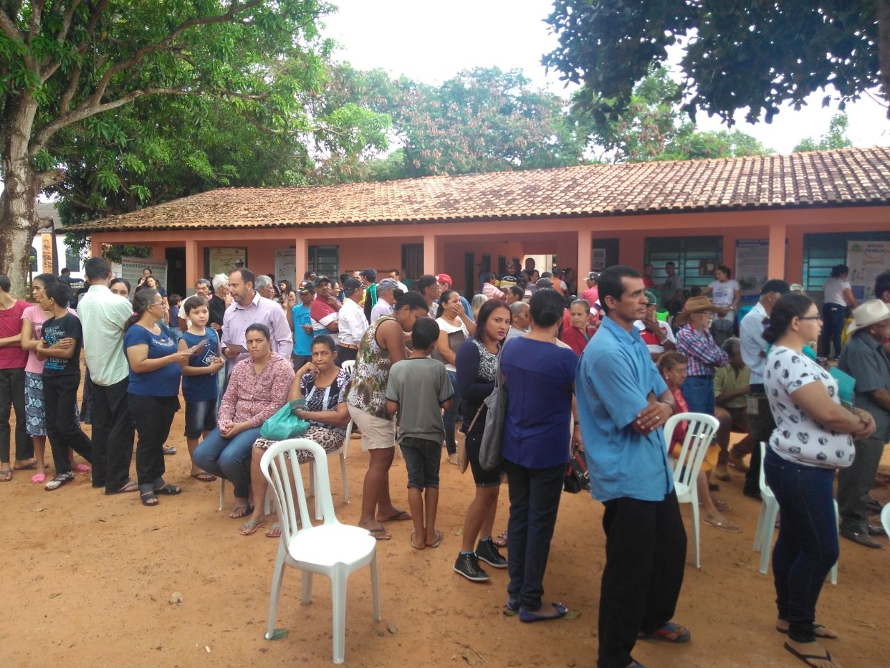 A a&ccedil;&atilde;o reuniu diversos servi&ccedil;os gratuitos &agrave; popula&ccedil;&atilde;o. (Foto: divulga&ccedil;&atilde;o PJC/MT)