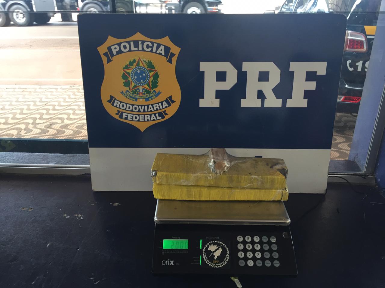 Droga apreendida pelos policiais rodovi&aacute;rios federais. (Foto: divulga&ccedil;&atilde;o PRF/MT)