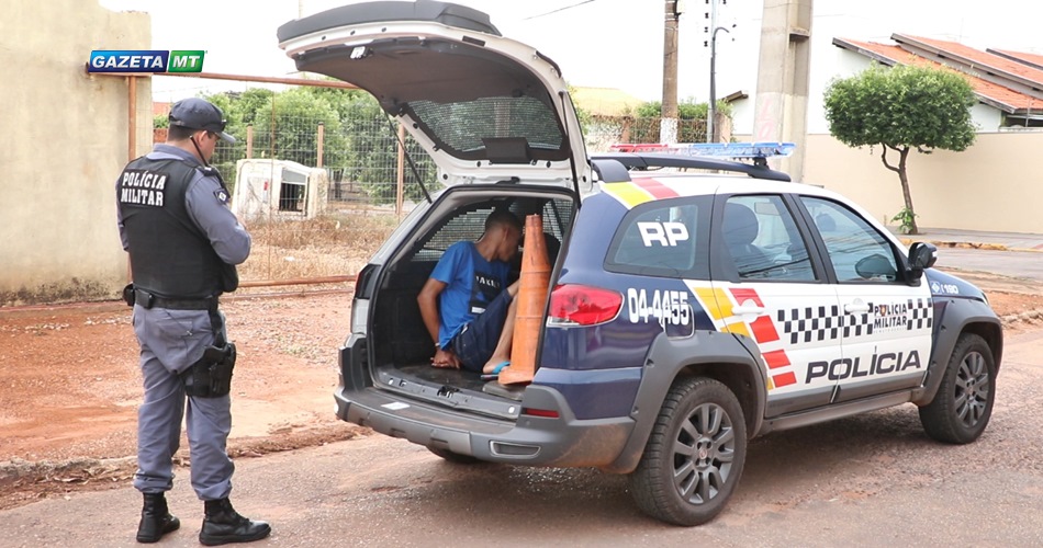 Outro suspeito,que foi preso pela PM. (Foto:Messias Filho / GazetaMT)