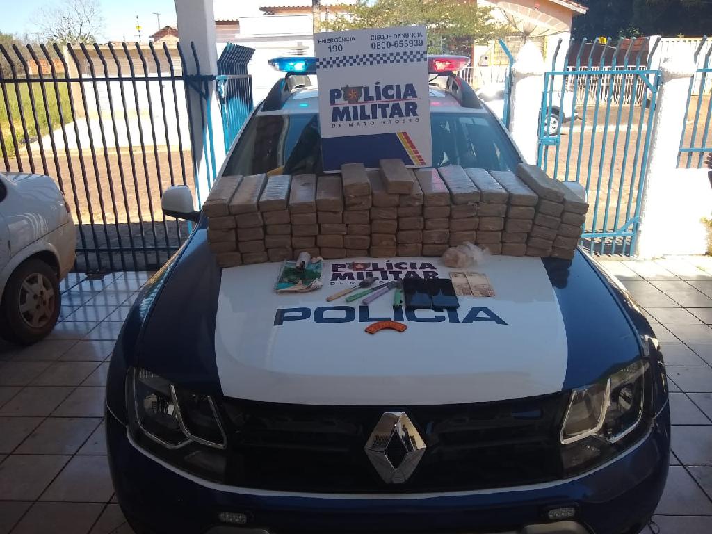 Materiais apreendidos pela pol&iacute;cia durante a a&ccedil;&atilde;o. (Foto: divulga&ccedil;&atilde;o PM/MT)