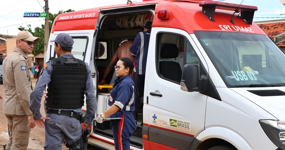 O Servi&ccedil;o de Atendimento M&oacute;vel de Urg&ecirc;ncia (Samu) encaminhou a v&iacute;tima para a Unidade de Pronto Atendimento (UPA). (Foto: Messias Filho / GazetaMT)