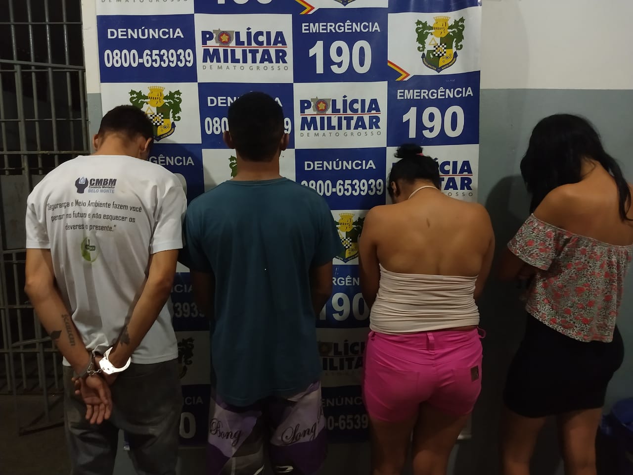 Suspeitos detidos em 'boca de fumo' no Jardim Paulista. Foto: PM/Divulga&ccedil;&atilde;o