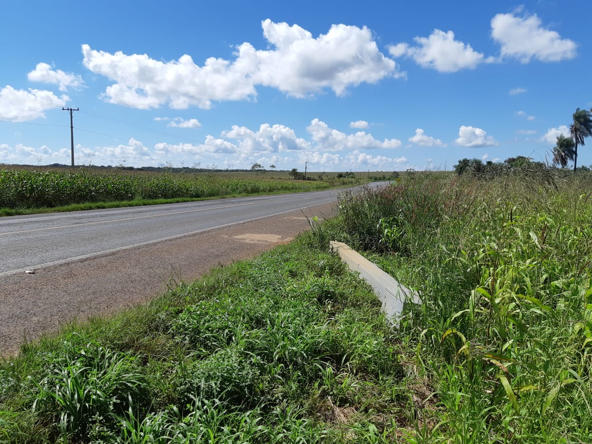 O radar foi instalado em uma reta, onde ocorria grande quantidade de acidentes graves tendo como causa a alta velocidade. (Foto: divulga&ccedil;&atilde;o PRF/MT)