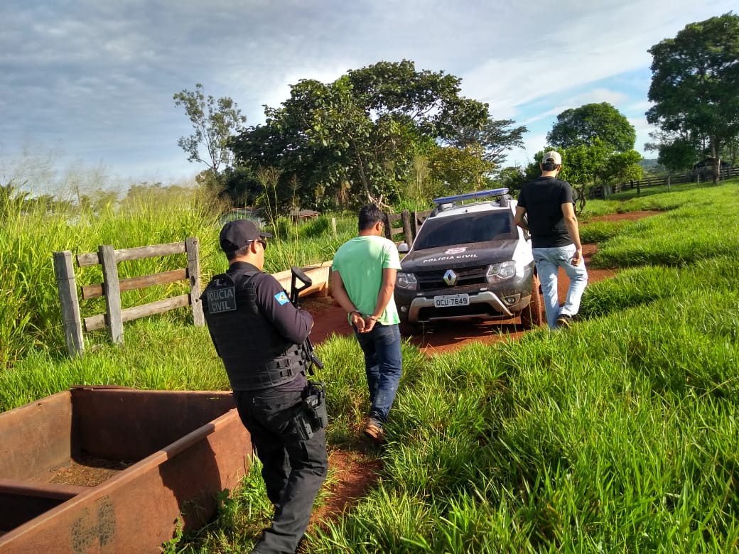 O suspeito foi localizado em uma ch&aacute;cara, na zona rural entre Col&iacute;der e Nova Santa Helena. (Foto: divulga&ccedil;&atilde;o PJC/MT)