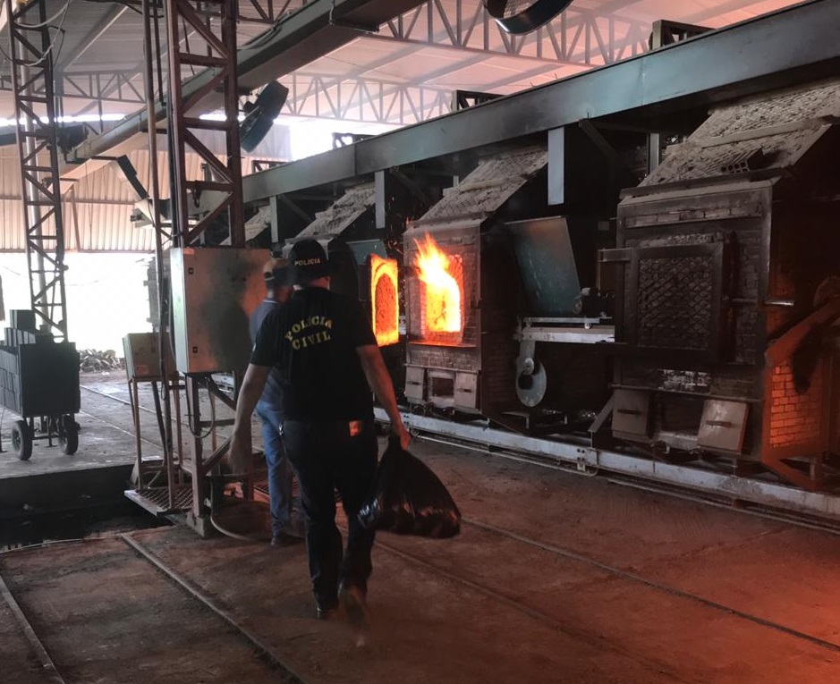A droga foi incinerada em Nossa Senhora do Livramento. (Foto: divulga&ccedil;&atilde;o PJC/MT)