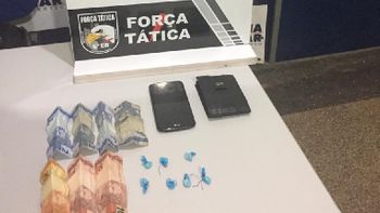 Dupla que fazia entrega de droga de bicicleta é presa pela PM