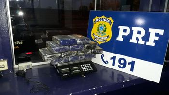 Motorista é flagrado pela PRF com 13 kg de cocaína na BR-364