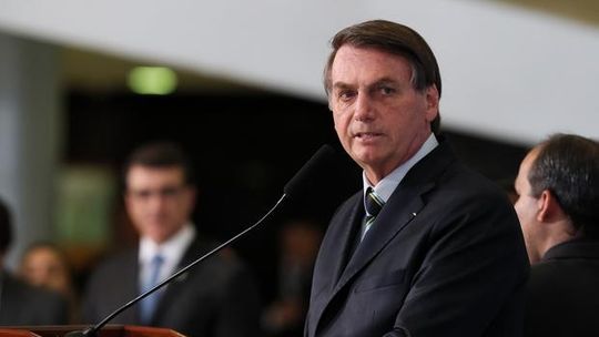 Bolsonaro diz que foi a hospital para investigar 'possível câncer de pele'