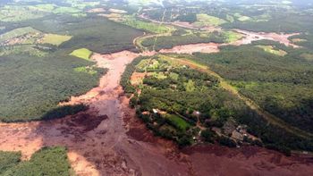Três anos depois de Mariana, outra barragem se rompe em Minas Gerais