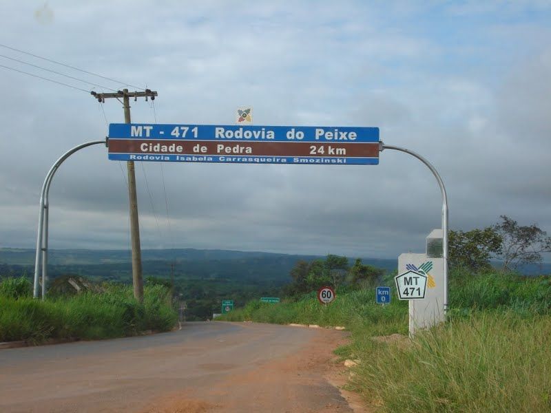 Depois da Unemat, Taques oficializou outras oito obras para Rondonópolis