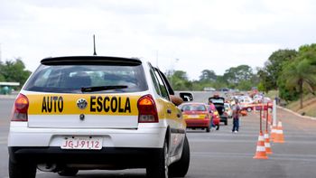 Projeto cria exame nacional para instrutores e examinadores de trânsito