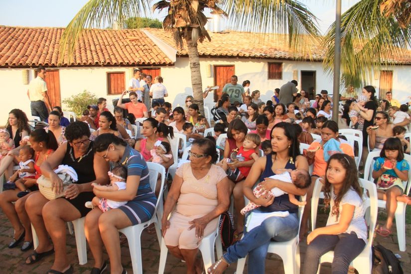 “Hora do Mamaço” conta com grande número de mães em Rondonópolis