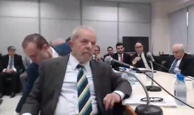 Em depoimento a Moro, Lula diz que "nunca houve a intenção de adquirir triplex"
