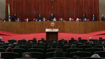 TSE retoma hoje julgamento do pedido de cassação da chapa Dilma-Temer