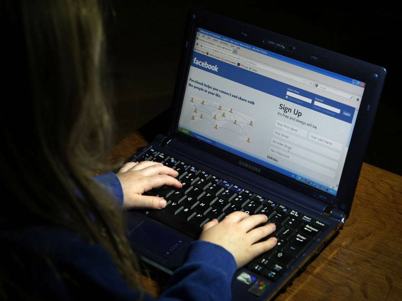 Facebook condena ataques a agências brasileiras de checagem de dados