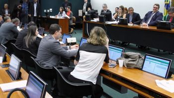 CCJ aprova orçamento impositivo; Previdência ficou para esta terça