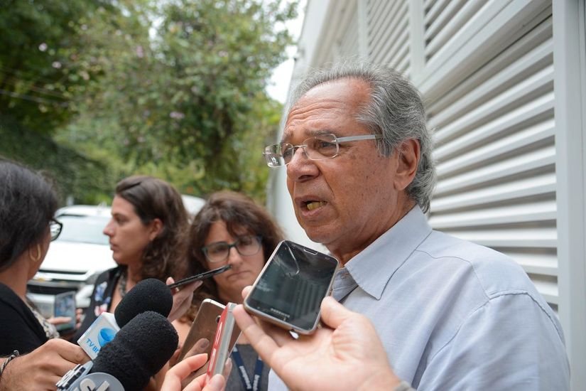 Equipe de transição discute hoje privatizações e ajuste fiscal