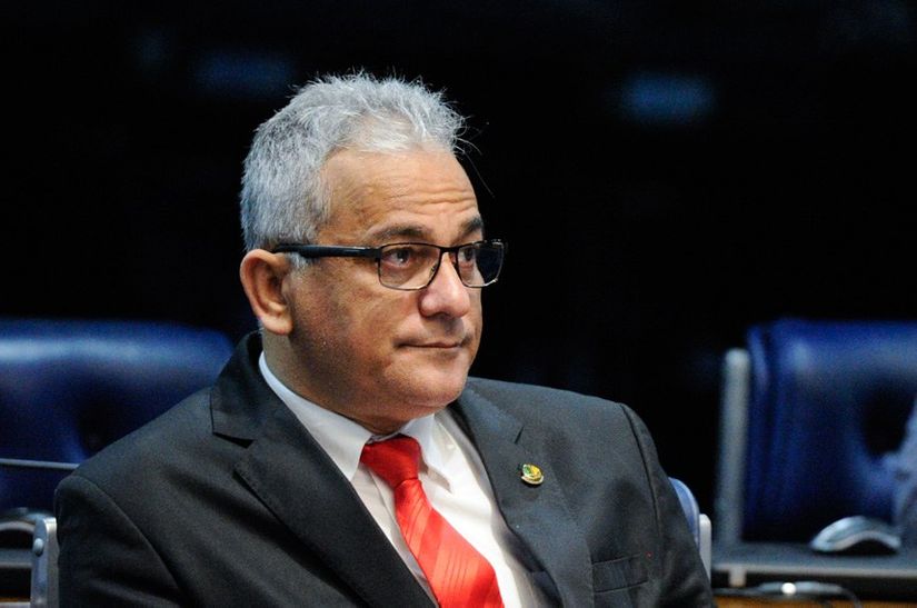 Projeto caracteriza aborto como crime em qualquer fase da gravidez