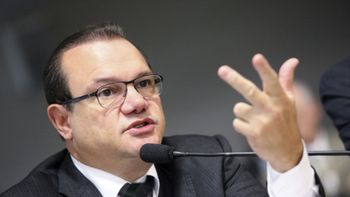 De volta ao Senado após derrota em 2018, W.F. avalia desafios da nova legislatura