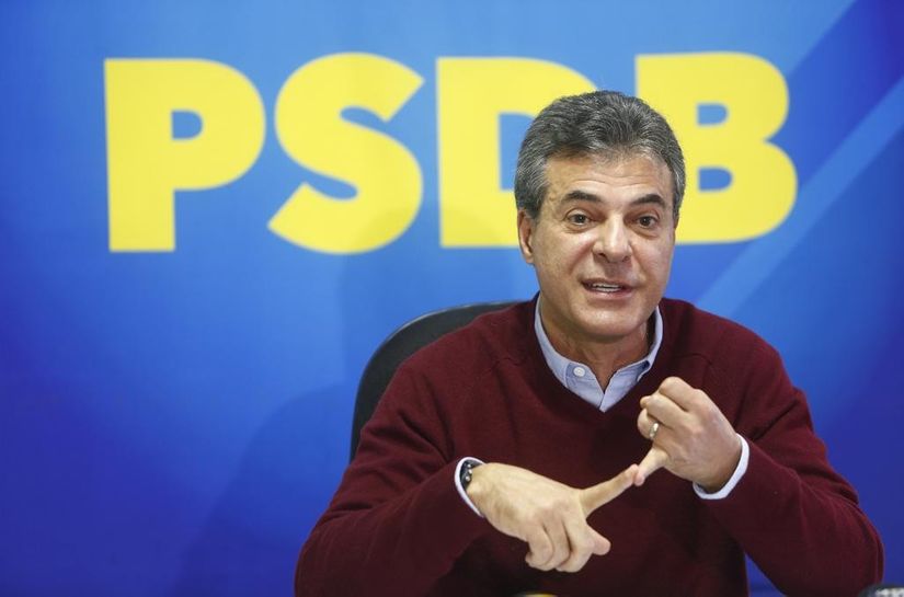 Justiça aceita denúncia contra Beto Richa e 9 acusados de corrupção