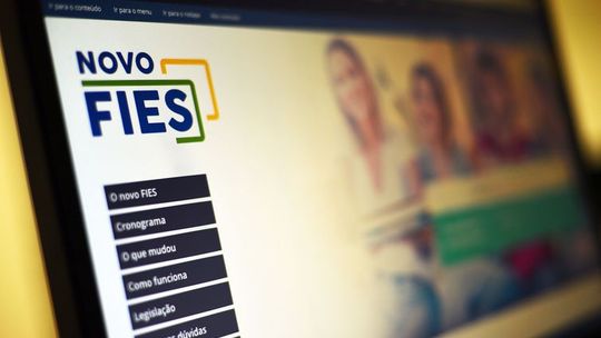 Quem está fora do ensino superior tem até hoje para concorrer ao Fies