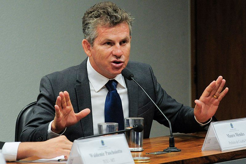 Projetos que visam reequilibrar conta de Mato Grosso são entregues à AL