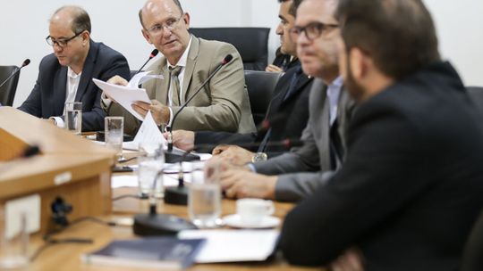 Deputados da CPI da Energisa visitam a sede do Ipem-MT