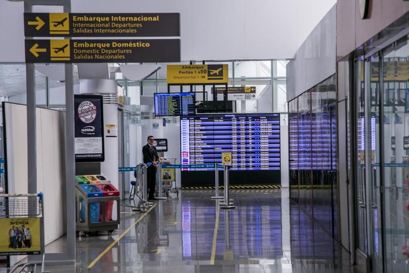 Procon estadual alerta consumidores que compraram passagens com a Avianca