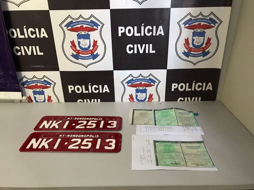 Polícia Civil e Detran prendem dois por suspeita de fraudes em transferência e emplacamento