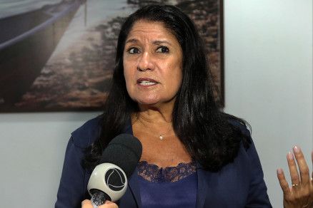 MPE propõe ação civil pública contra prefeita de Chapada do Guimarães