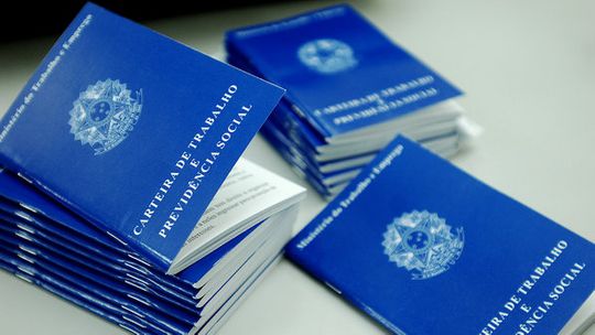 Proposta de reforma trabalhista autoriza jornada de até 12 horas por dia
