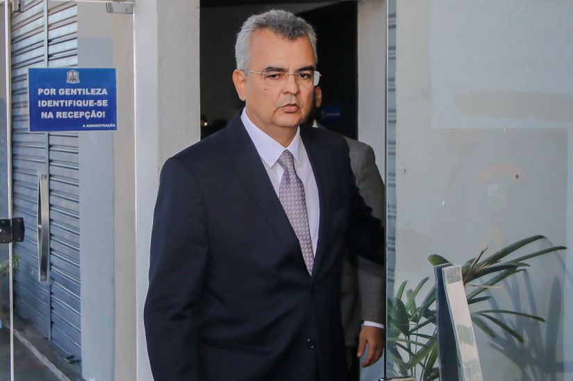 MPE denúncia ex-chefe da Casa Civil Paulo Taques por induzir delegadas 