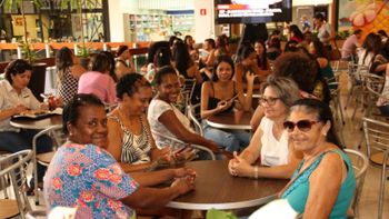 Prefeitura promove dia de lazer para agentes de saúde da regional Sul