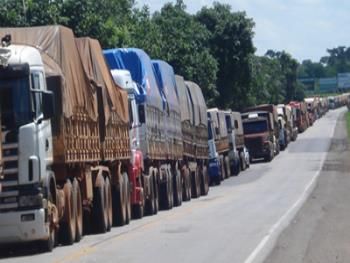 Rodovias federais não têm mais pontos de concentração de caminhoneiros