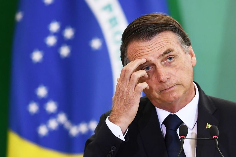 Bolsonaro faz terceira reunião ministerial em duas semanas