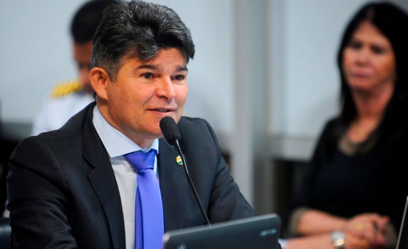 Reforma Política aprovada acaba com partidos que fazem da sigla balcão de negócios, diz Medeiros