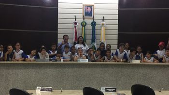 Crianças vão à Câmara conhecer estrutura e trabalhos realizados pelos vereadores