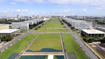 Governo federal extingue mais de 13 mil cargos efetivos