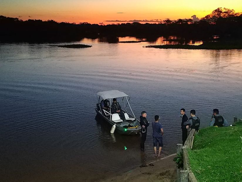 Bombeiros buscam por jovem que desapareceu durante banho no Rio Paraguai 