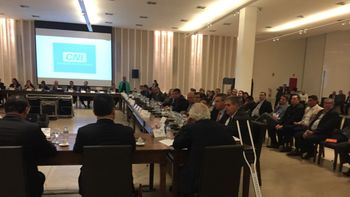 Encontro entre Brasil e Paraguai discute relações comerciais entre os países