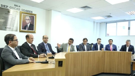 Energisa diminui quadro de funcionários, aumenta número de clientes e causa mortes, diz sindicalista