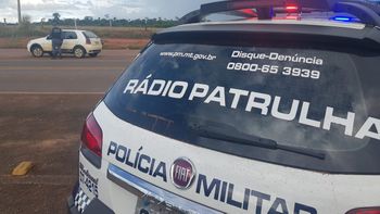 Mulher se depara com ladrão ao chegar em casa, chama a PM e suspeito é preso 