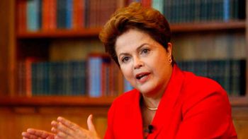 Dilma ataca Lava-Jato e defende candidatura de Lula