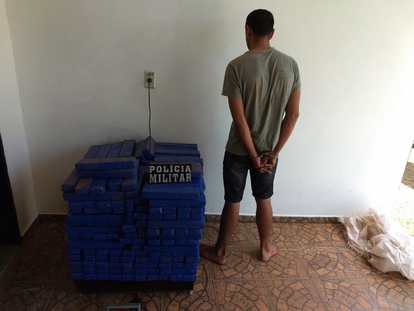PM apreende 264 kg de maconha na MT 100