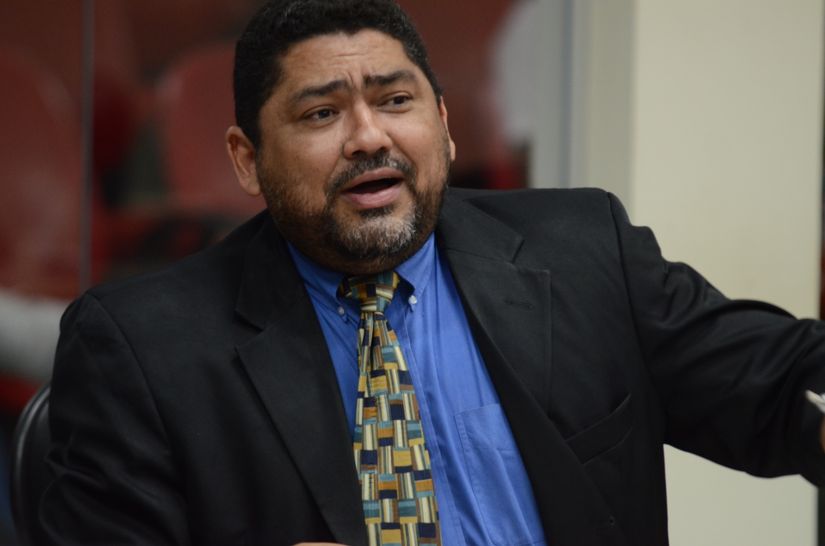 Vilmar Pimentel pede a cabeça de secretário Milton Mutum, do Desv. Econômico