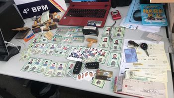 Estelionatários são presos com mais de 100 cartões de crédito falsos e documentos em VG