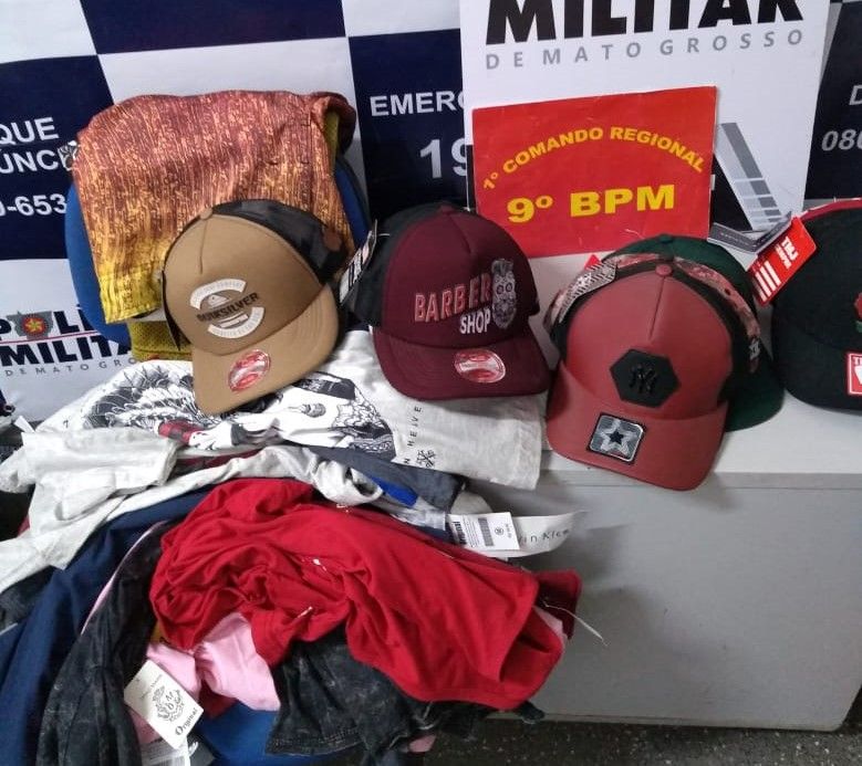 Criminosos abrem buraco na parede de loja durante furto e dois são presos pela PM 