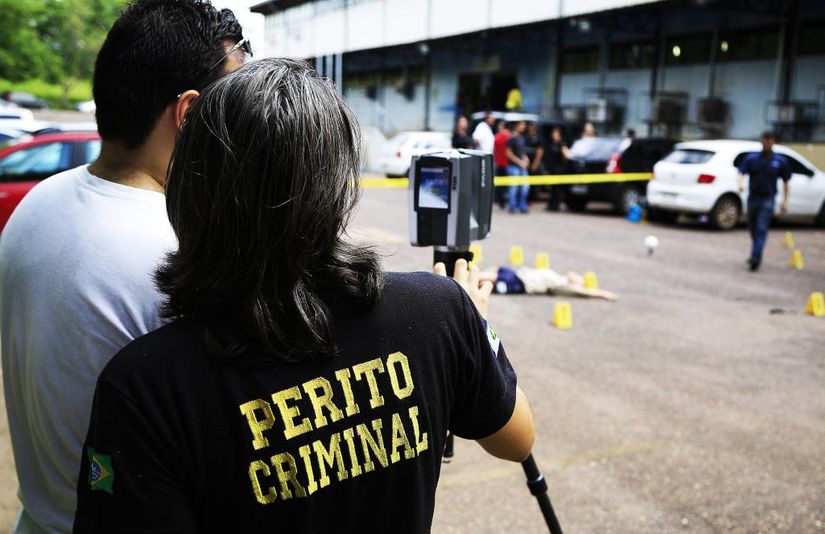 Após 14 anos, peritos de MT tem porte de arma "suspenso" pelo STF