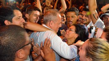 Prefeito eleito de Rondonópolis, Zé Carlos do Pátio(SD) comemora vitória com militância 