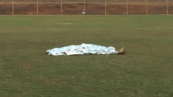 Homem é executado com pelo menos 5 tiros durante jogo de futebol 